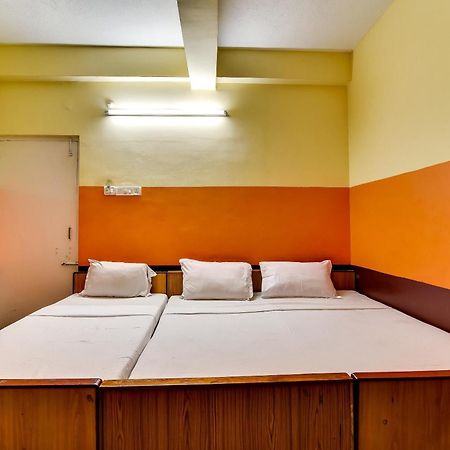 טירופאטי Hotel O Srinivasa Residency Lodge מראה חיצוני תמונה