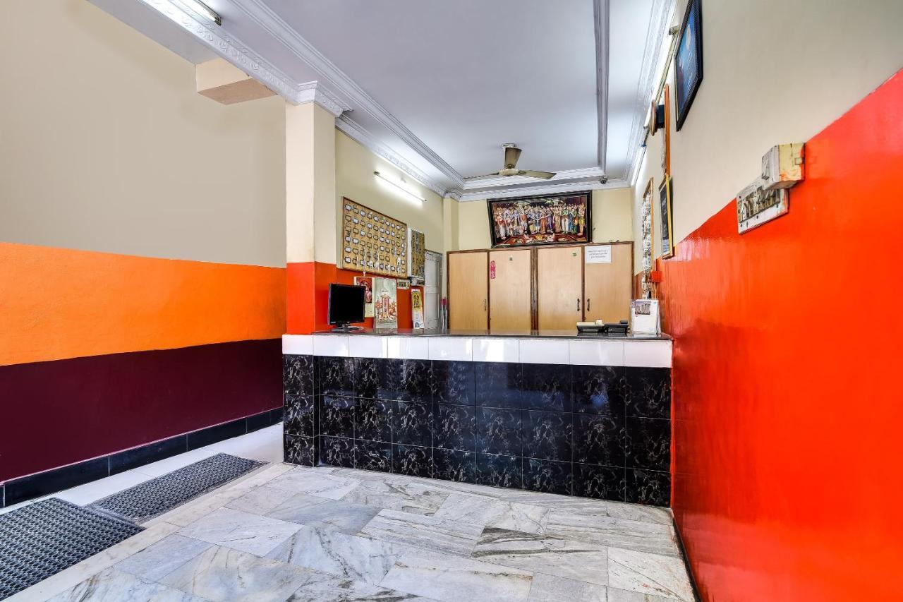 טירופאטי Hotel O Srinivasa Residency Lodge מראה חיצוני תמונה