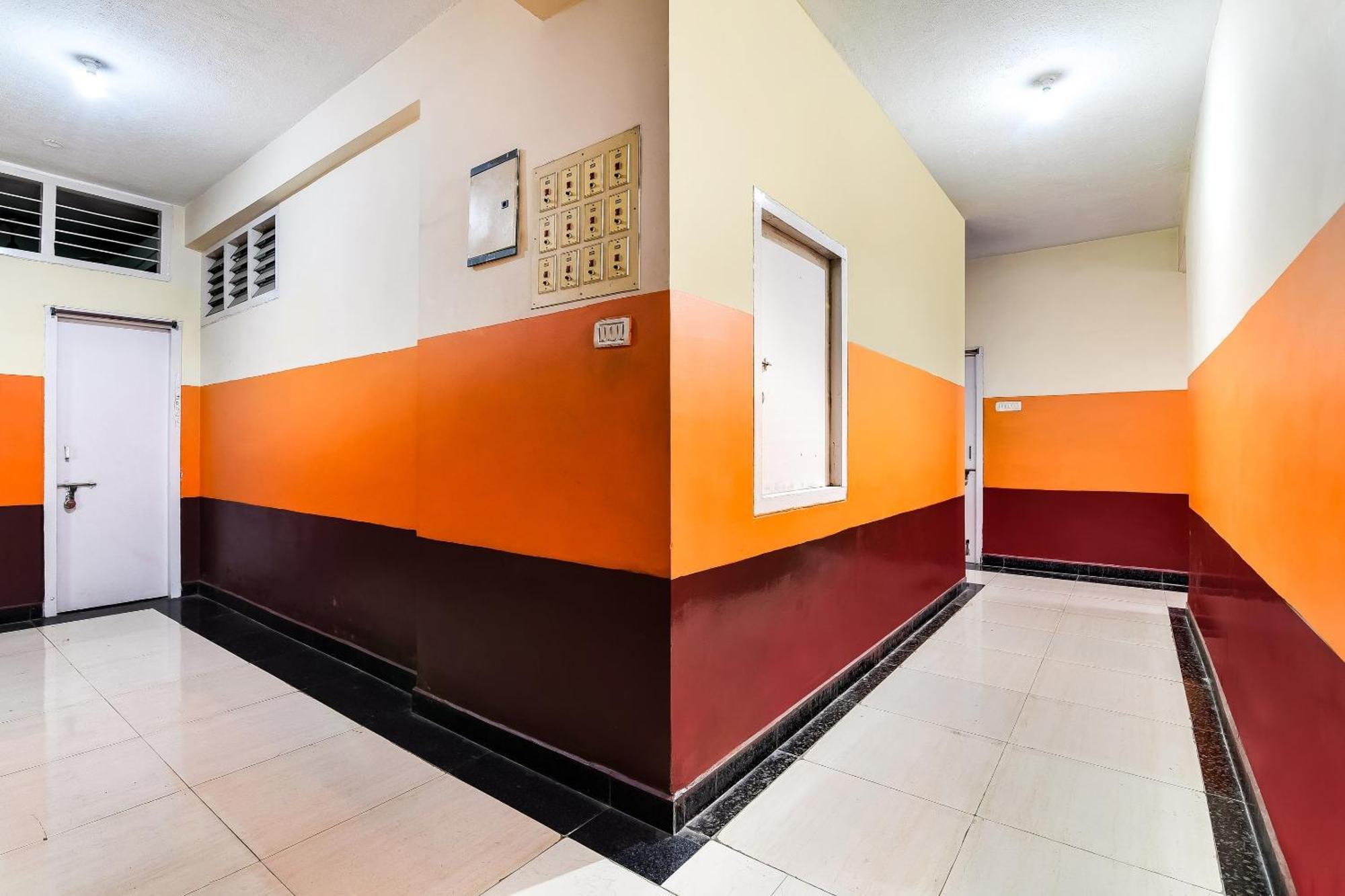 טירופאטי Hotel O Srinivasa Residency Lodge מראה חיצוני תמונה